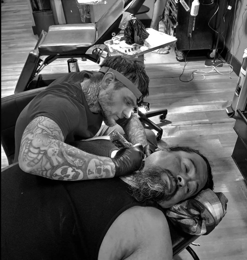 Steady hands at Black N Blue Tattoo